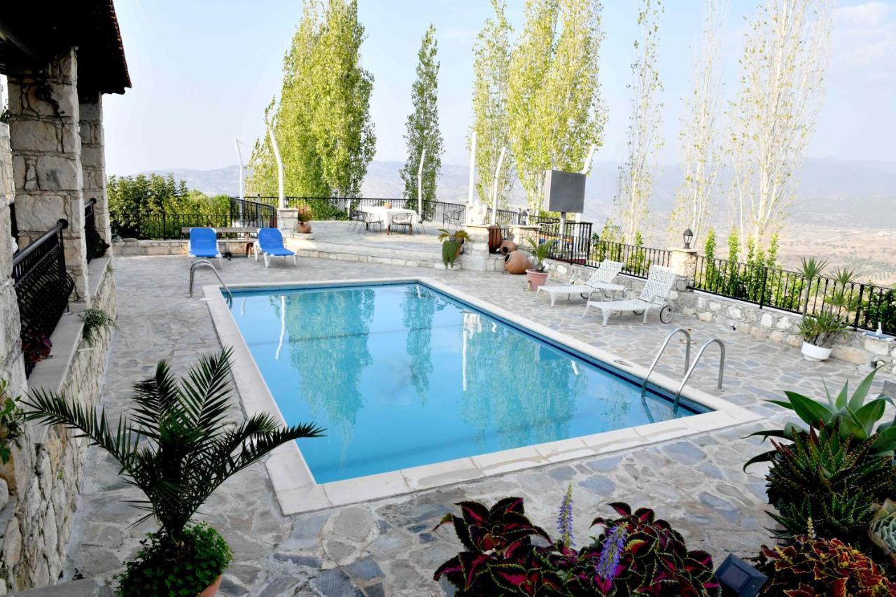 Lasa Black Rock Villa Paphos Esterno foto